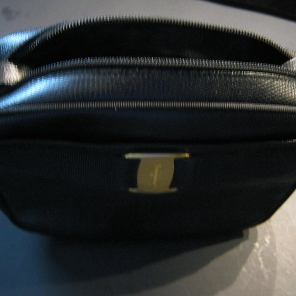Ferragamo Black Pebble Leather - Picture 2 of 9